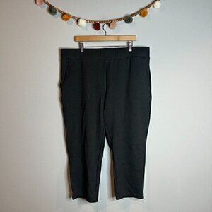 Universal Standard charcoal grey pull on cropped pants